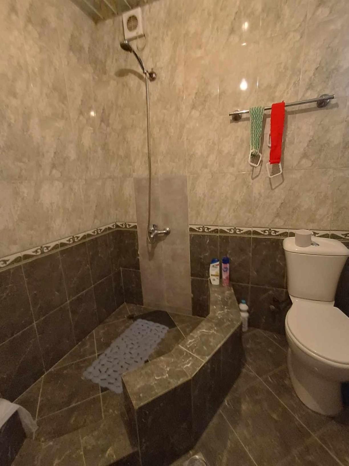 Guest House In Zhabeshi Lali Extérieur photo
